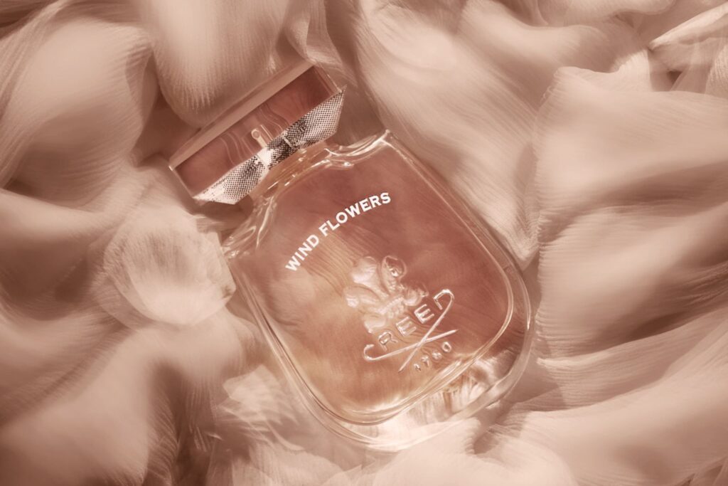 Profumi Estivi da Donna 2025 | Essenze più Amate per l'Estate
flacone creed donna wind flowers rosa